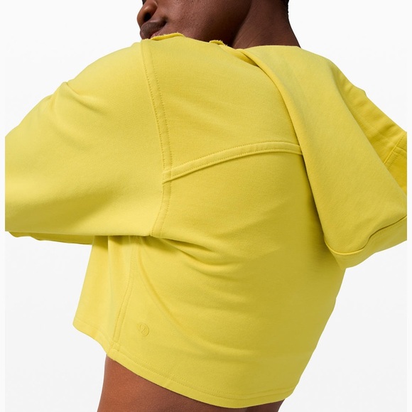 All your crop hoodies - Picture 3 of 5